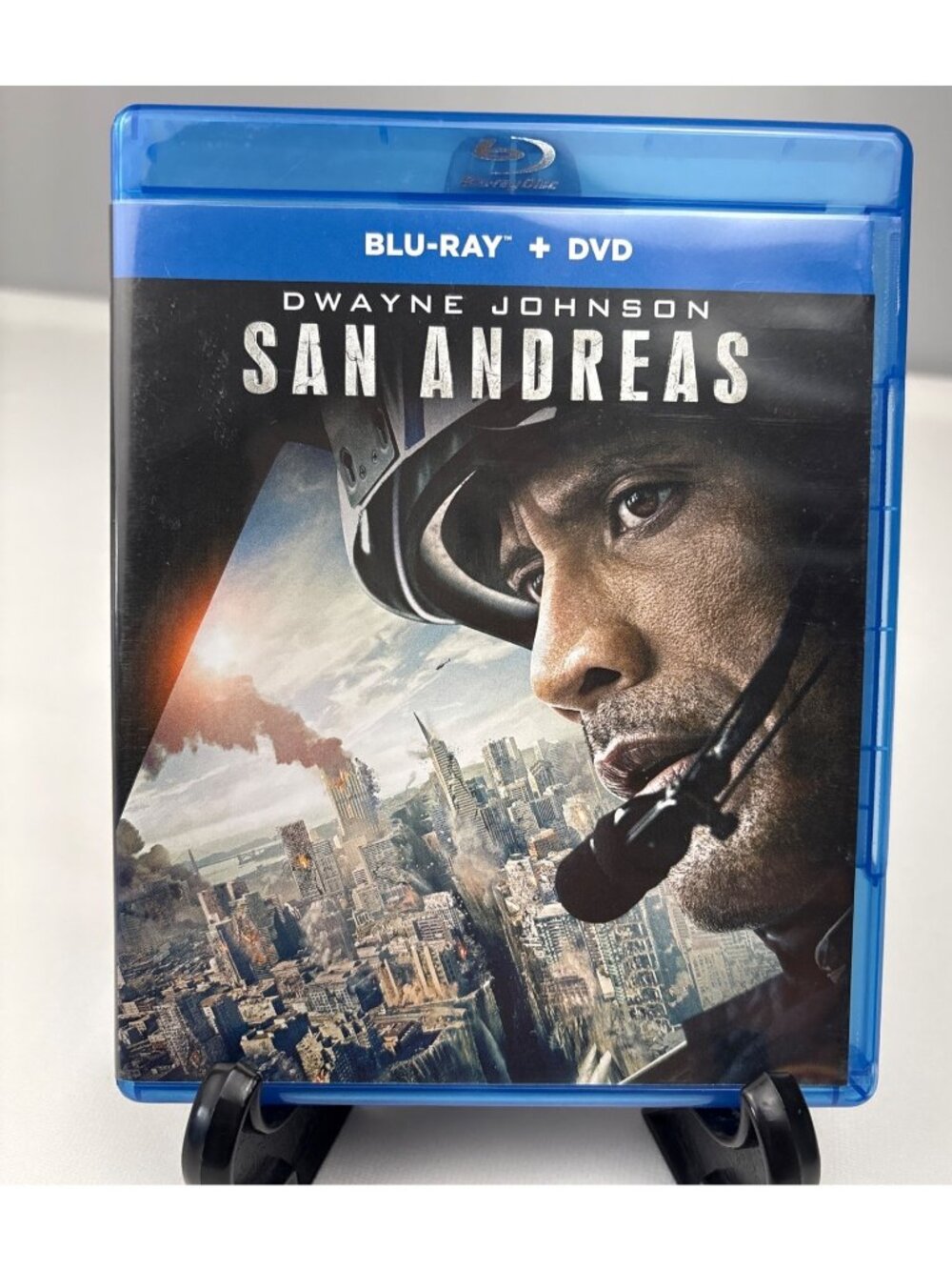 San Andreas Blu-Ray + DVD Action Film Dwayne Johnson 2015 Thrilling Adventure